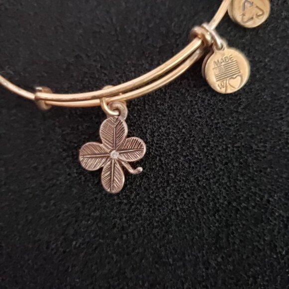 Alex & Ani Gold 4 Leaf Clover Gold Bangle Bracelet    20 - Picture 2 of 3